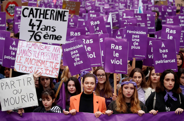 137婦女遭現、前任伴侶殺害！　「巴黎紫海」10萬人上街抗議性別暴力 | ETtoday新聞雲